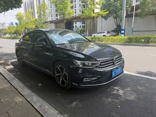 Volkswagen Magotan 2024 купить из Китая, цена 3 218 000 ₽ — Suifenhe Auto