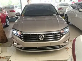 Volkswagen Sagitar 2021 купить из Китая, цена 1 447 000 ₽ — Suifenhe Auto