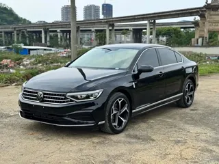 Volkswagen Magotan 2026 купить из Китая, цена 3 959 000 ₽ — Suifenhe Auto