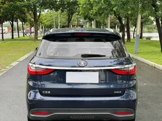 BYD Song 2019 купить из Китая, цена 2 701 000 ₽ — Suifenhe Auto