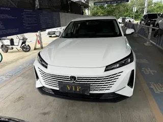 Changan Yida 2023 купить из Китая, цена 2 663 000 ₽ — Suifenhe Auto