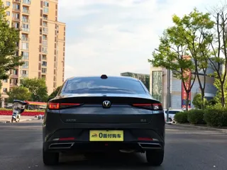 Changan Yida 2023 купить из Китая, цена 2 464 000 ₽ — Suifenhe Auto