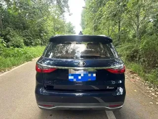 BYD Song 2018 купить из Китая, цена 1 075 000 ₽ — Suifenhe Auto