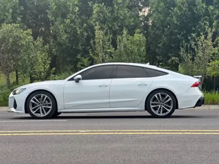 Audi A7 2024 купить из Китая, цена 8 239 000 ₽ — Suifenhe Auto