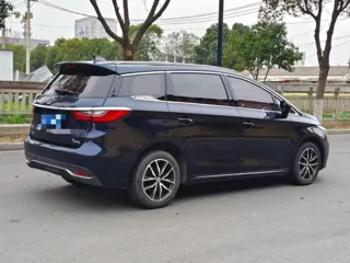 BYD Song 2019 купить из Китая, цена 1 174 000 ₽ — Suifenhe Auto