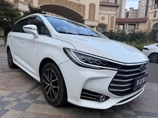 BYD Song 2019 купить из Китая, цена 1 202 000 ₽ — Suifenhe Auto