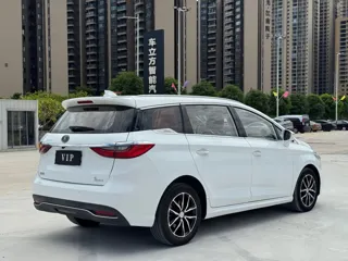 BYD Song 2018 купить из Китая, цена 1 135 000 ₽ — Suifenhe Auto