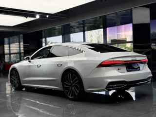 Audi A7 2024 купить из Китая, цена 8 063 000 ₽ — Suifenhe Auto