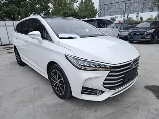 BYD Song 2019 купить из Китая, цена 1 224 000 ₽ — Suifenhe Auto