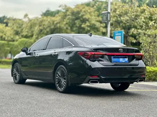 Toyota Avalon 2024 купить из Китая, цена 3 071 000 ₽ — Suifenhe Auto
