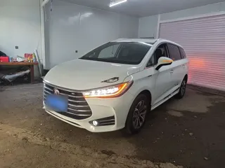BYD Song 2019 купить из Китая, цена 2 668 000 ₽ — Suifenhe Auto