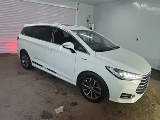BYD Song 2019 купить из Китая, цена 2 668 000 ₽ — Suifenhe Auto