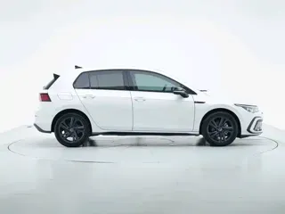 Volkswagen Golf 2023 купить из Китая, цена 1 885 000 ₽ — Suifenhe Auto