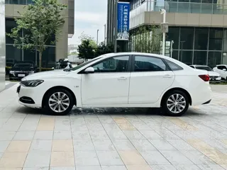 Chevrolet Monza 2022 купить из Китая, цена 1 109 000 ₽ — Suifenhe Auto