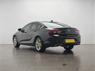 Buick Regal 2024 купить из Китая, цена 2 770 000 ₽ — Suifenhe Auto