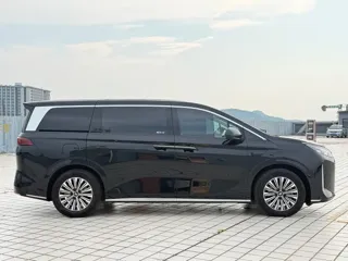 BYD Xia 2025 купить из Китая, цена 5 458 000 ₽ — Suifenhe Auto