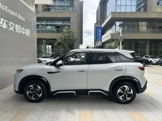 BYD Yuan UP 2025 купить из Китая, цена 2 770 000 ₽ — Suifenhe Auto