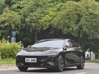 Changan Qiyuan A07 2025 купить из Китая, цена 3 442 000 ₽ — Suifenhe Auto
