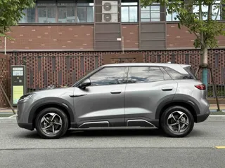 BYD Yuan UP 2024 купить из Китая, цена 2 711 000 ₽ — Suifenhe Auto