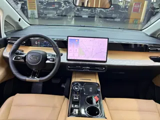 GAC Trumpchi E8 2025 купить из Китая, цена 4 410 000 ₽ — Suifenhe Auto