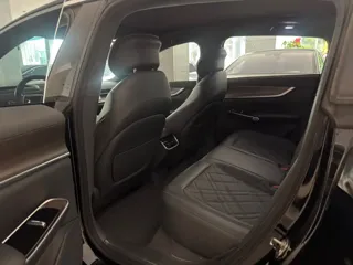Changan Qiyuan A07 2024 купить из Китая, цена 3 277 000 ₽ — Suifenhe Auto