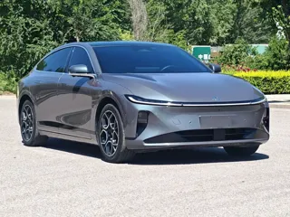Changan Qiyuan A07 2025 купить из Китая, цена 3 823 000 ₽ — Suifenhe Auto