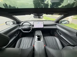 Changan Qiyuan A07 2025 купить из Китая, цена 2 615 000 ₽ — Suifenhe Auto