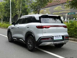 BYD Yuan UP 2025 купить из Китая, цена 1 837 000 ₽ — Suifenhe Auto