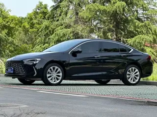 Buick Regal 2025