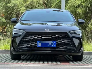 Buick Regal 2025 купить из Китая, цена 3 185 000 ₽ — Suifenhe Auto