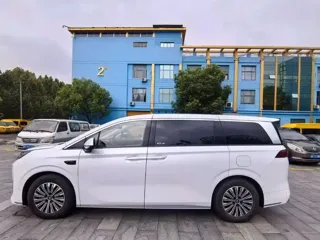BYD Xia 2025 купить из Китая, цена 5 164 000 ₽ — Suifenhe Auto