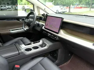 GAC Trumpchi E8 2024 купить из Китая, цена 4 188 000 ₽ — Suifenhe Auto