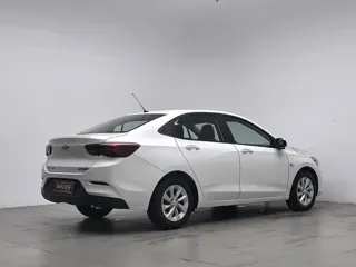 Chevrolet Cavalier 2022 купить из Китая, цена 813 000 ₽ — Suifenhe Auto