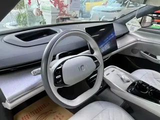Changan Qiyuan A07 2023 купить из Китая, цена 3 528 000 ₽ — Suifenhe Auto