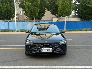Buick Regal 2023 купить из Китая, цена 3 082 000 ₽ — Suifenhe Auto