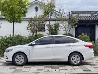 Chevrolet Cavalier 2019 купить из Китая, цена 1 157 000 ₽ — Suifenhe Auto