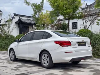 Chevrolet Cavalier 2019 купить из Китая, цена 1 157 000 ₽ — Suifenhe Auto