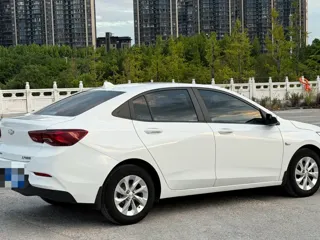 Chevrolet Cavalier 2022 купить из Китая, цена 839 000 ₽ — Suifenhe Auto