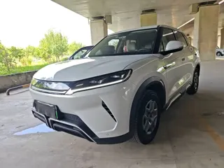 BYD Yuan UP 2025 купить из Китая, цена 1 755 000 ₽ — Suifenhe Auto
