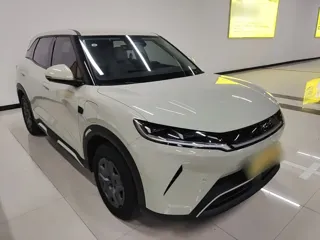 BYD Yuan UP 2025 купить из Китая, цена 1 871 000 ₽ — Suifenhe Auto