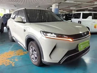 BYD Yuan UP 2025 купить из Китая, цена 1 853 000 ₽ — Suifenhe Auto
