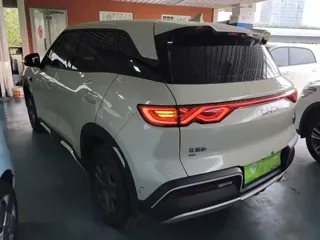 BYD Yuan UP 2025 купить из Китая, цена 1 853 000 ₽ — Suifenhe Auto
