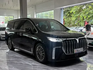 Voyah Dreamer 2024 купить из Китая, цена 6 060 000 ₽ — Suifenhe Auto