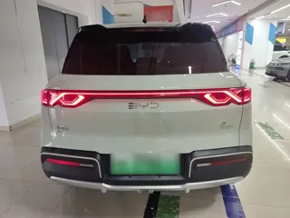 BYD Yuan UP 2025 купить из Китая, цена 1 556 000 ₽ — Suifenhe Auto