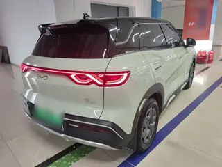 BYD Yuan UP 2025 купить из Китая, цена 1 556 000 ₽ — Suifenhe Auto