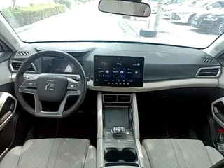 BYD Yuan UP 2024 купить из Китая, цена 2 707 000 ₽ — Suifenhe Auto