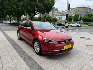 Volkswagen Golf 2018 купить из Китая, цена 1 422 000 ₽ — Suifenhe Auto
