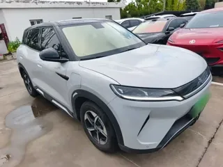 BYD Yuan UP 2024 купить из Китая, цена 2 745 000 ₽ — Suifenhe Auto