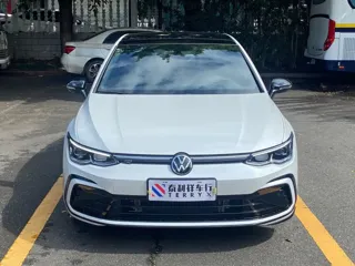 Volkswagen Golf 2023 купить из Китая, цена 2 235 000 ₽ — Suifenhe Auto