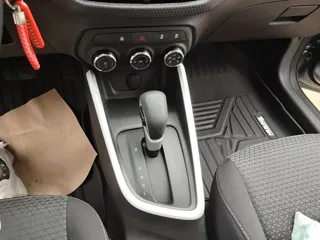 Chevrolet Cavalier 2021 купить из Китая, цена 1 004 000 ₽ — Suifenhe Auto